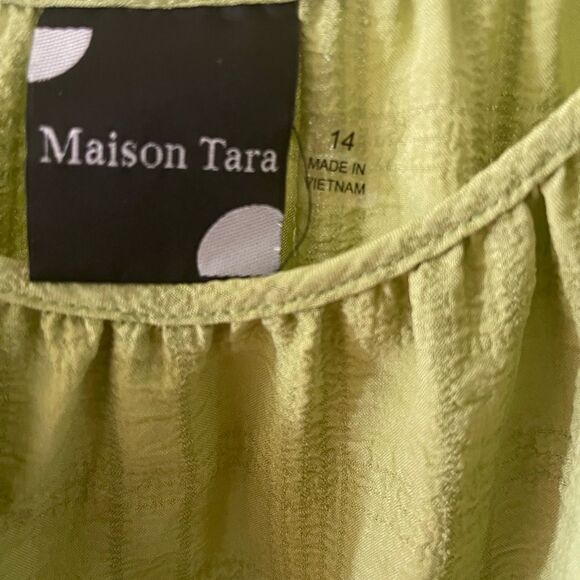 House of Tara green dress with elastic puff sleeves ruffle hem size 14 - Picture 5 of 10